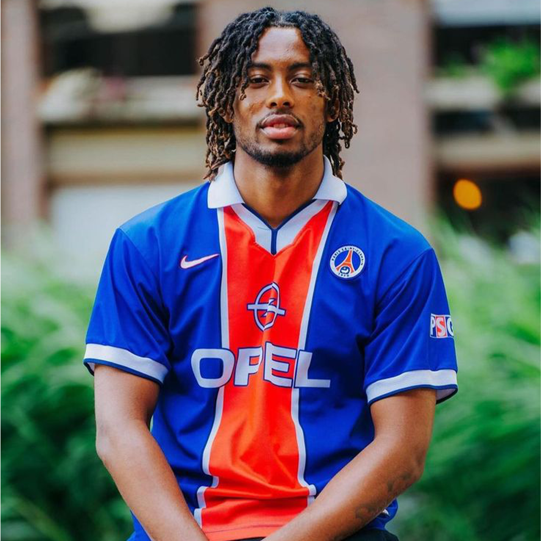 מדריך מקיף ומורחב לחולצות כדורגל רטרו