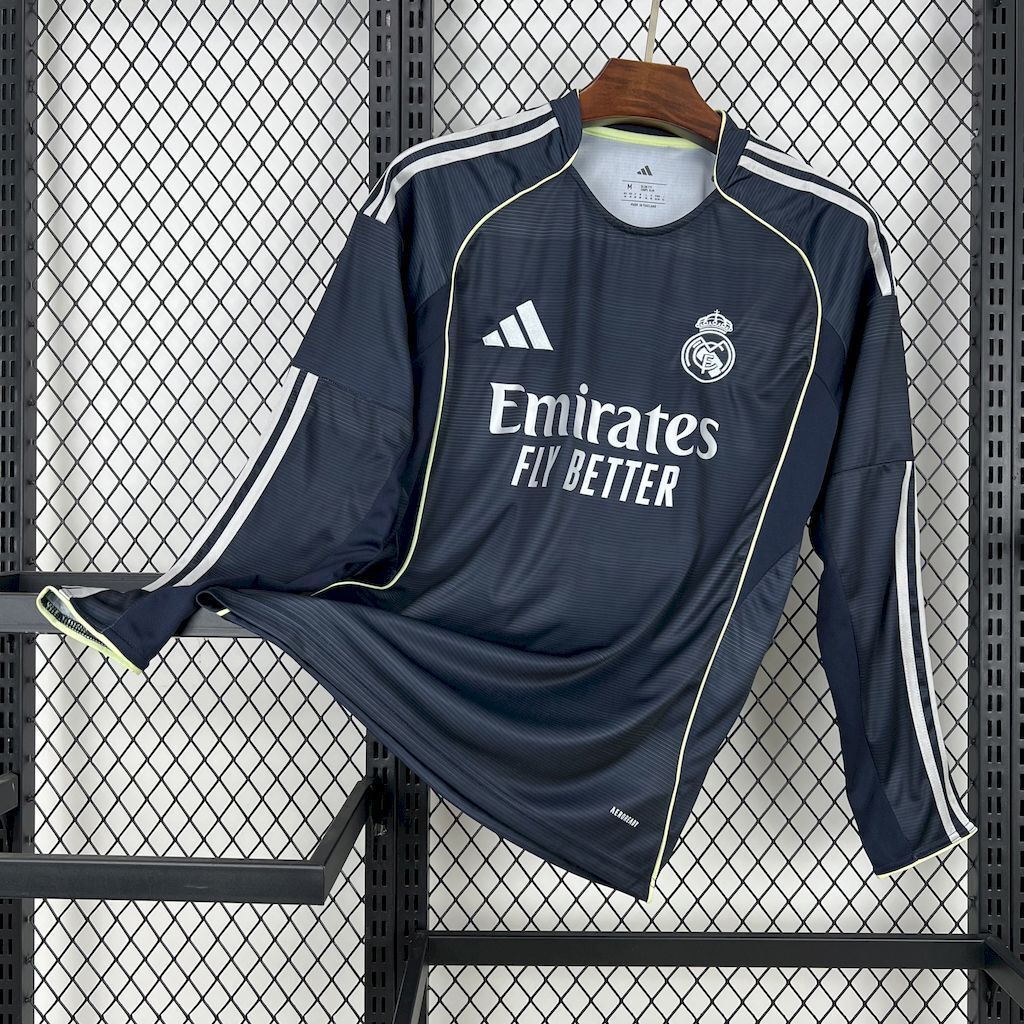Real Madrid 2025 home football shirt