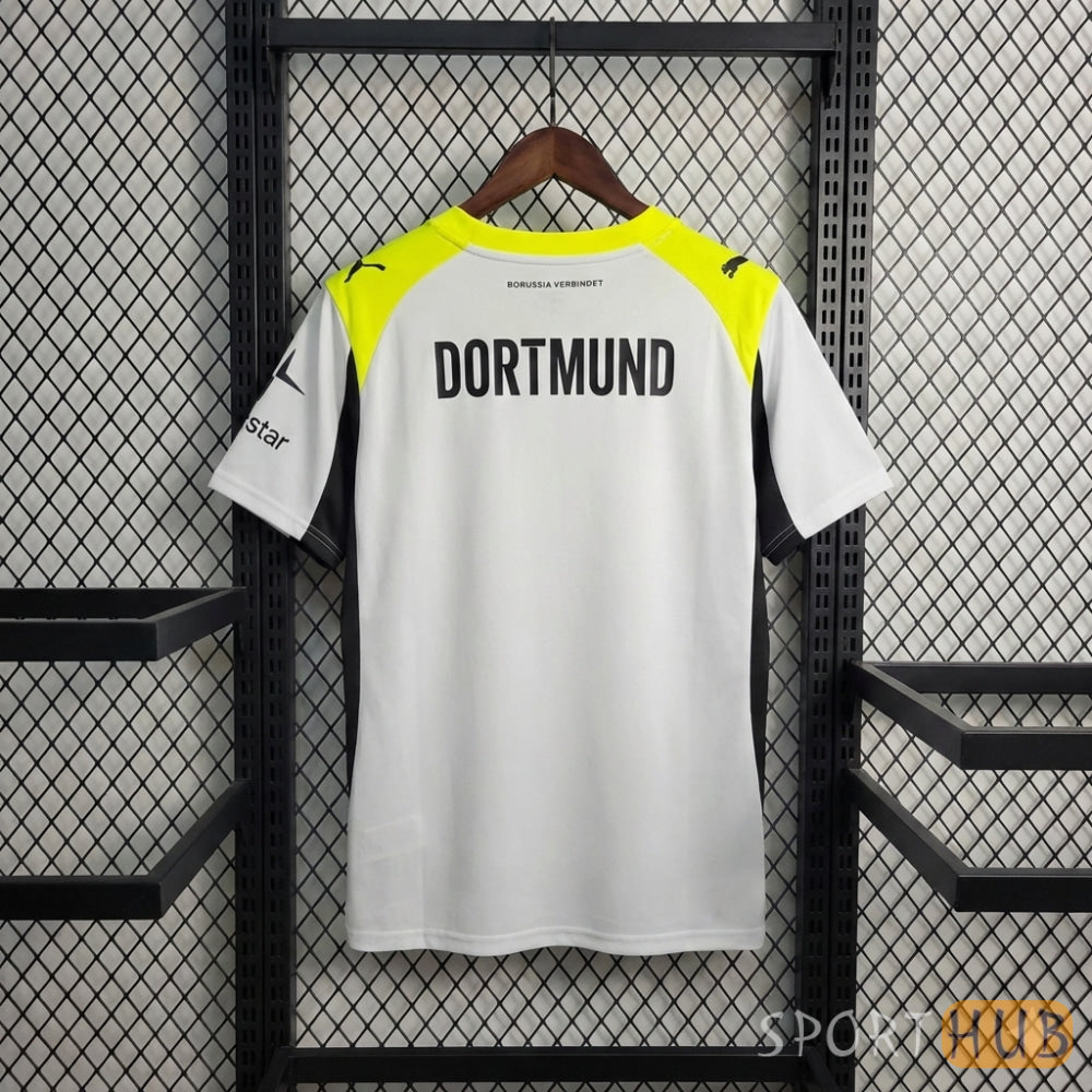 דורטמונד 2025/25 מדי חוץ