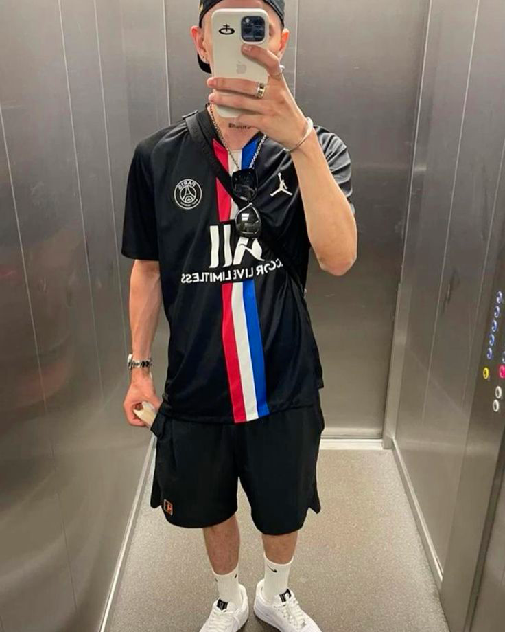 2019 Paris Saint Germain Retro Football Shirt