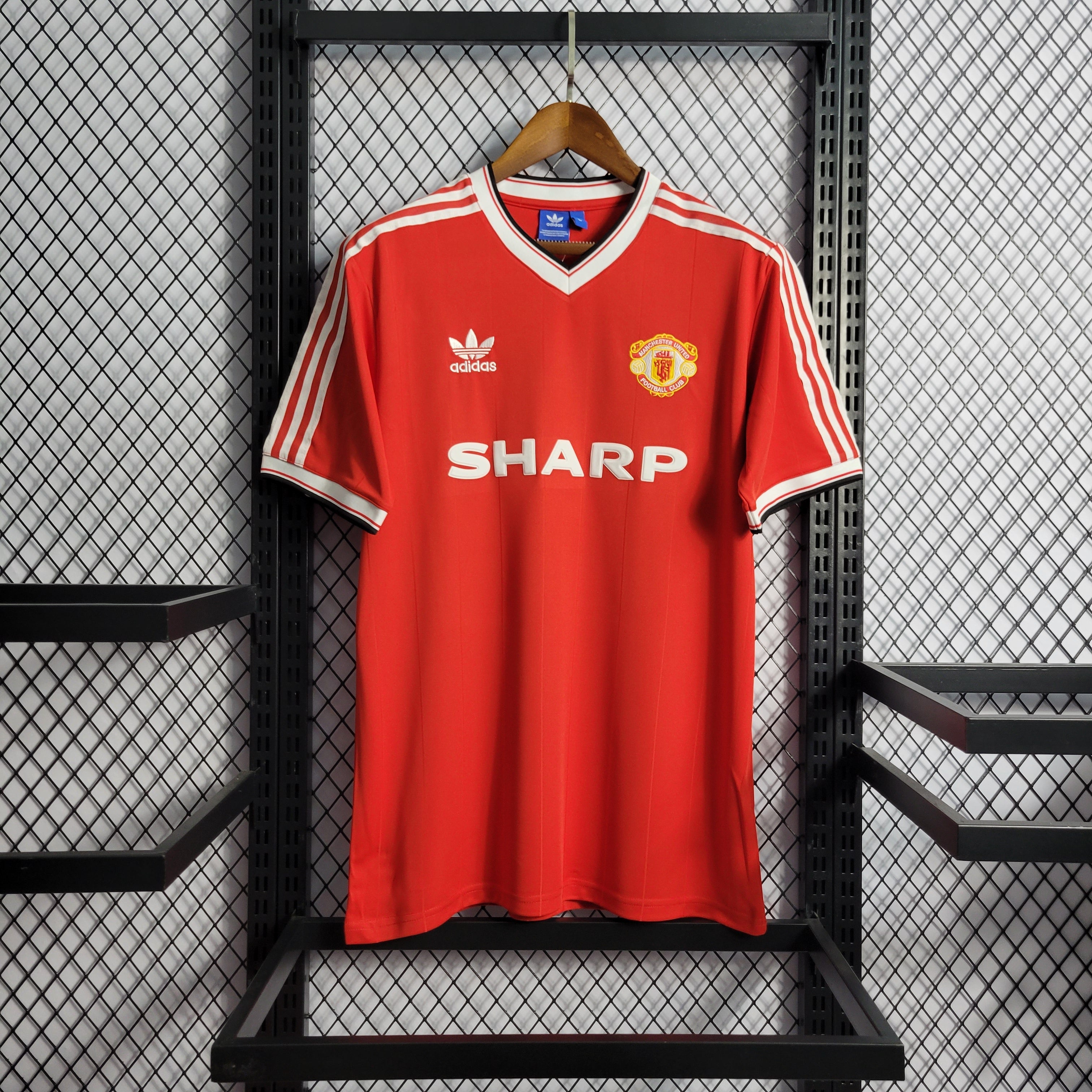 Retro Manchester United 1984 shirt