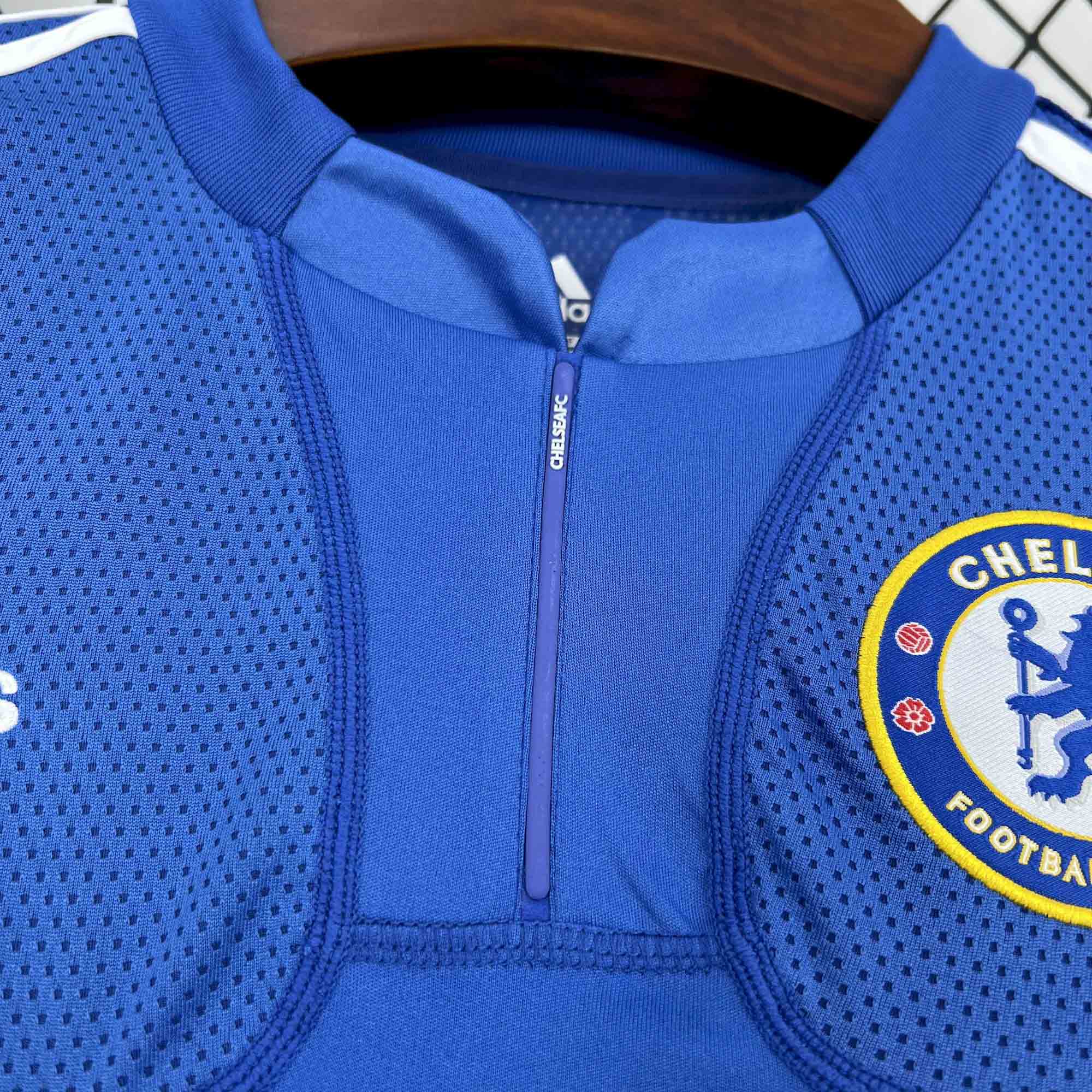 2005 Chelsea Retro Football Shirt
