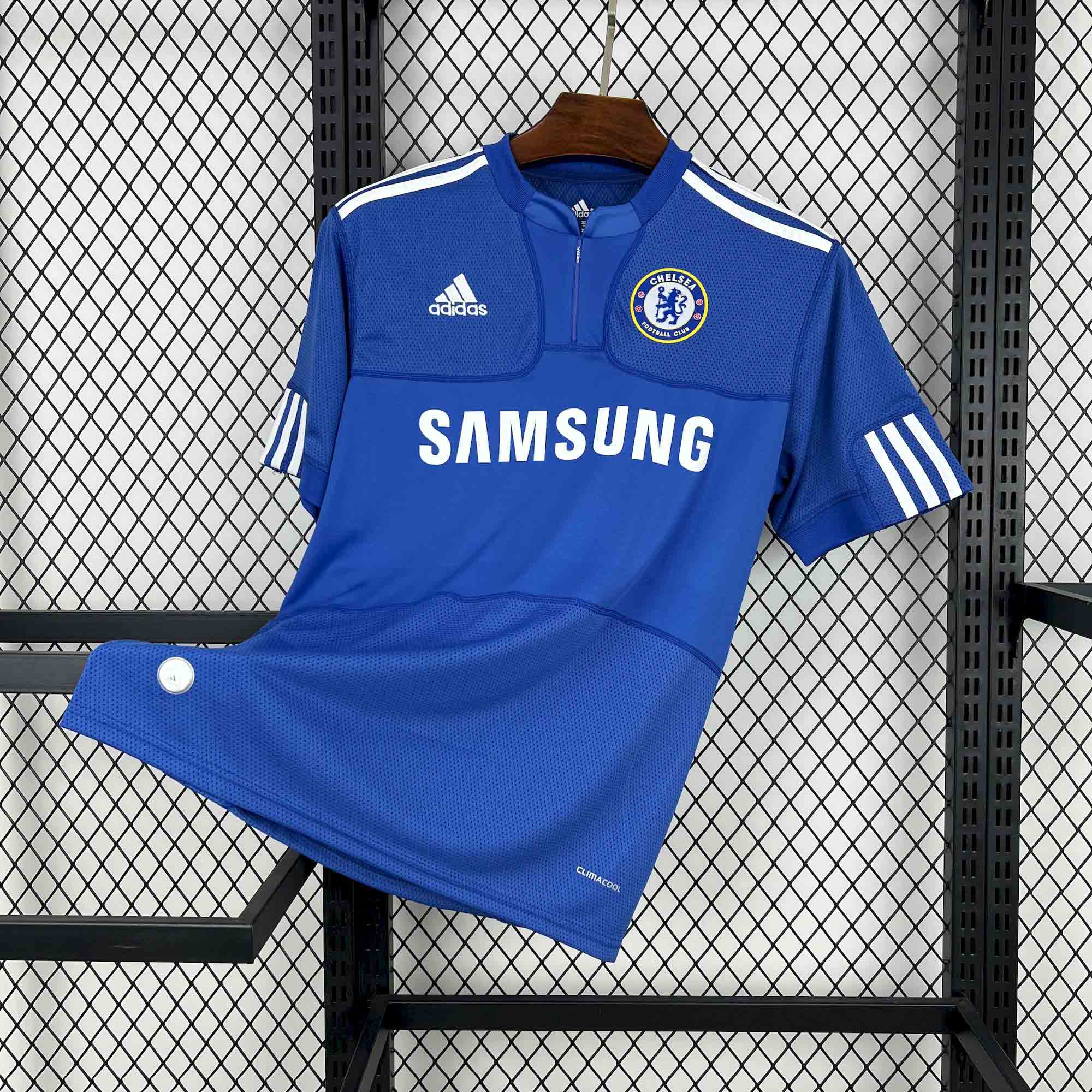 2005 Chelsea Retro Football Shirt