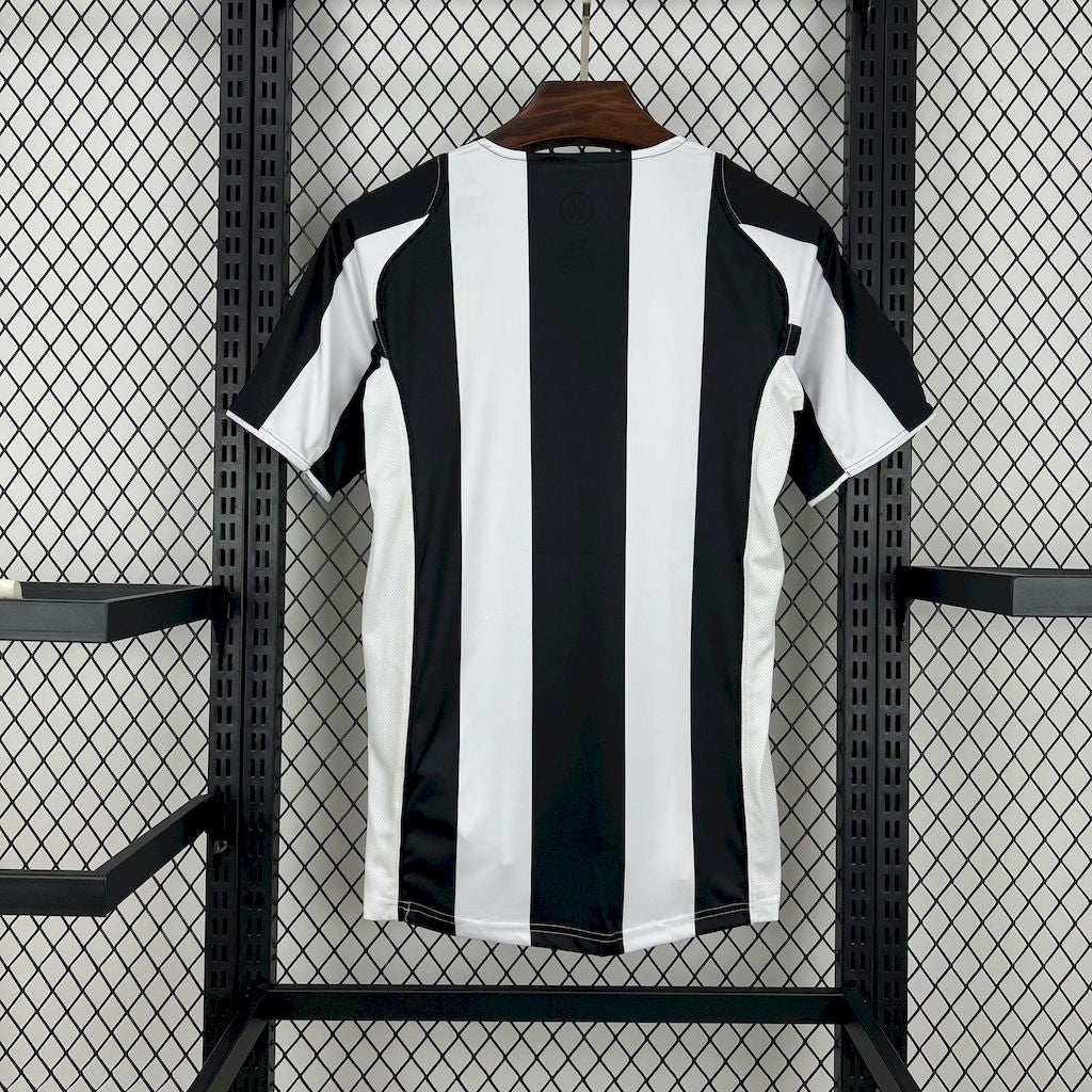 Retro 2004 Juventus flag shirt