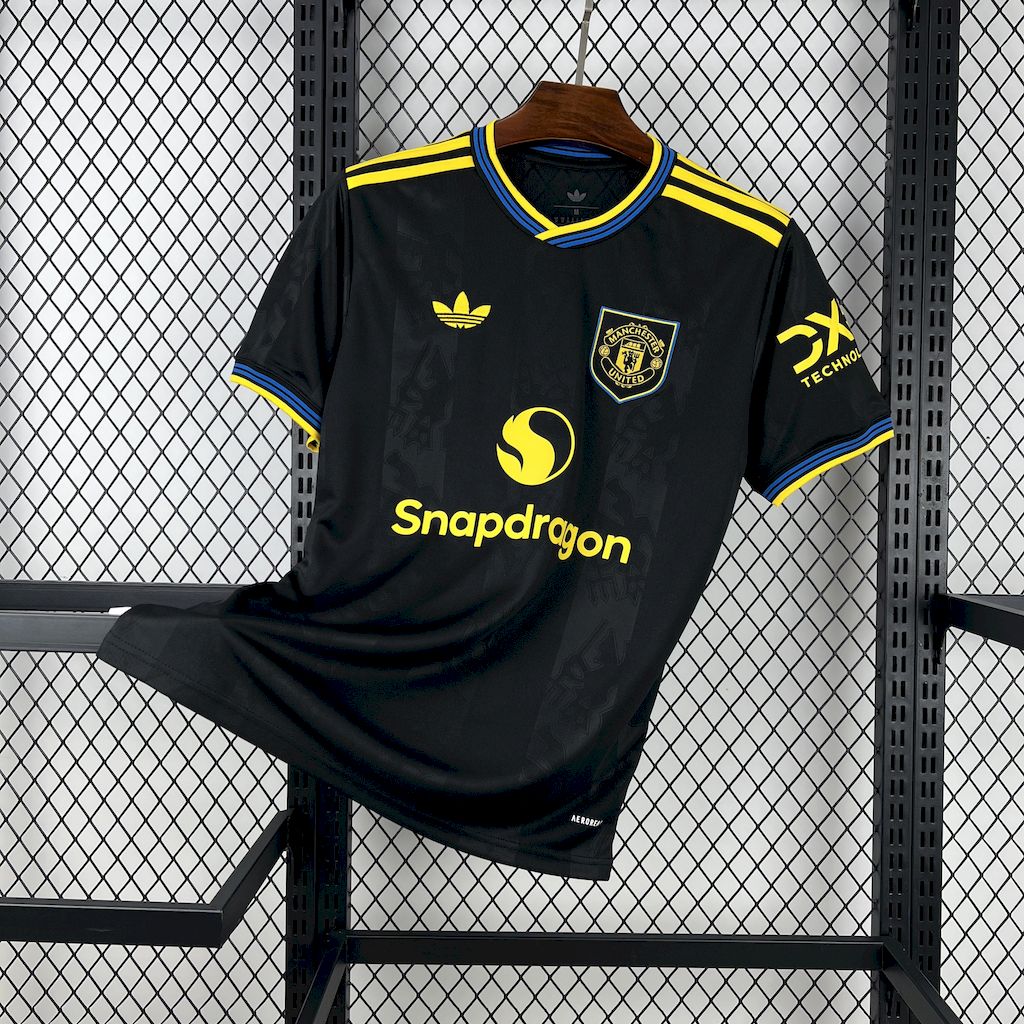 Manchester United Home Football Shirt 2024-25