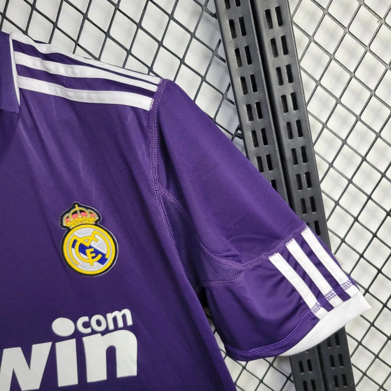 Retro Real Madrid away football shirt 2016/17