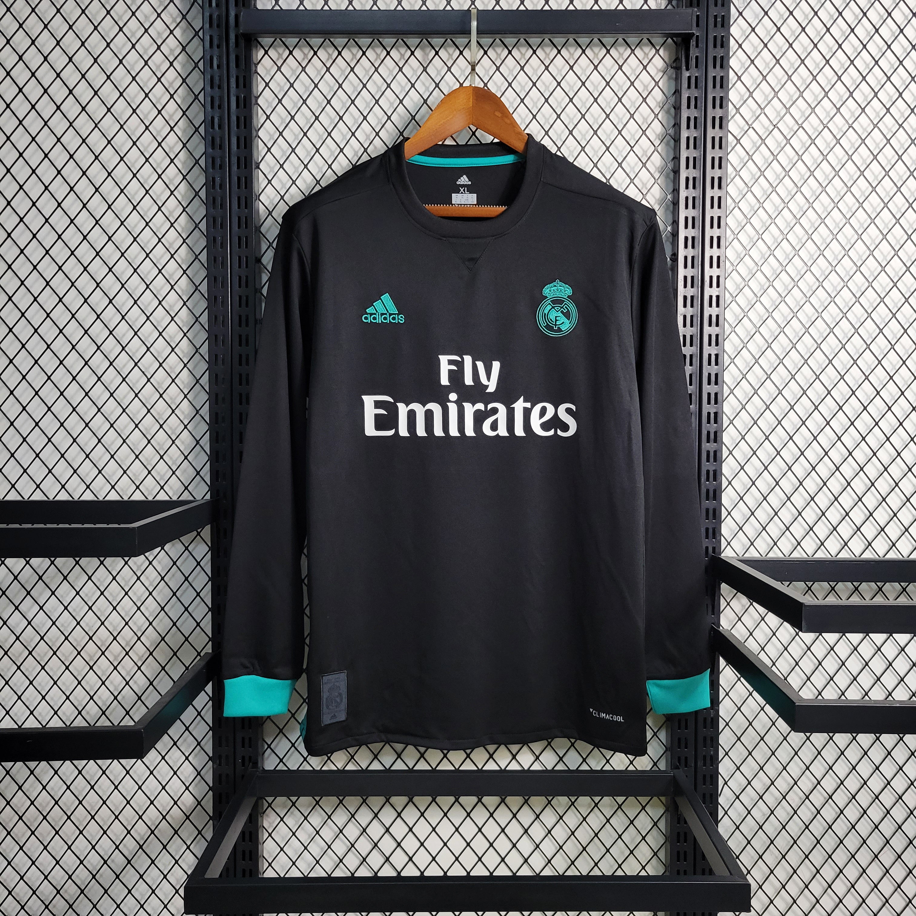 Retro Real Madrid 2006 football shirt