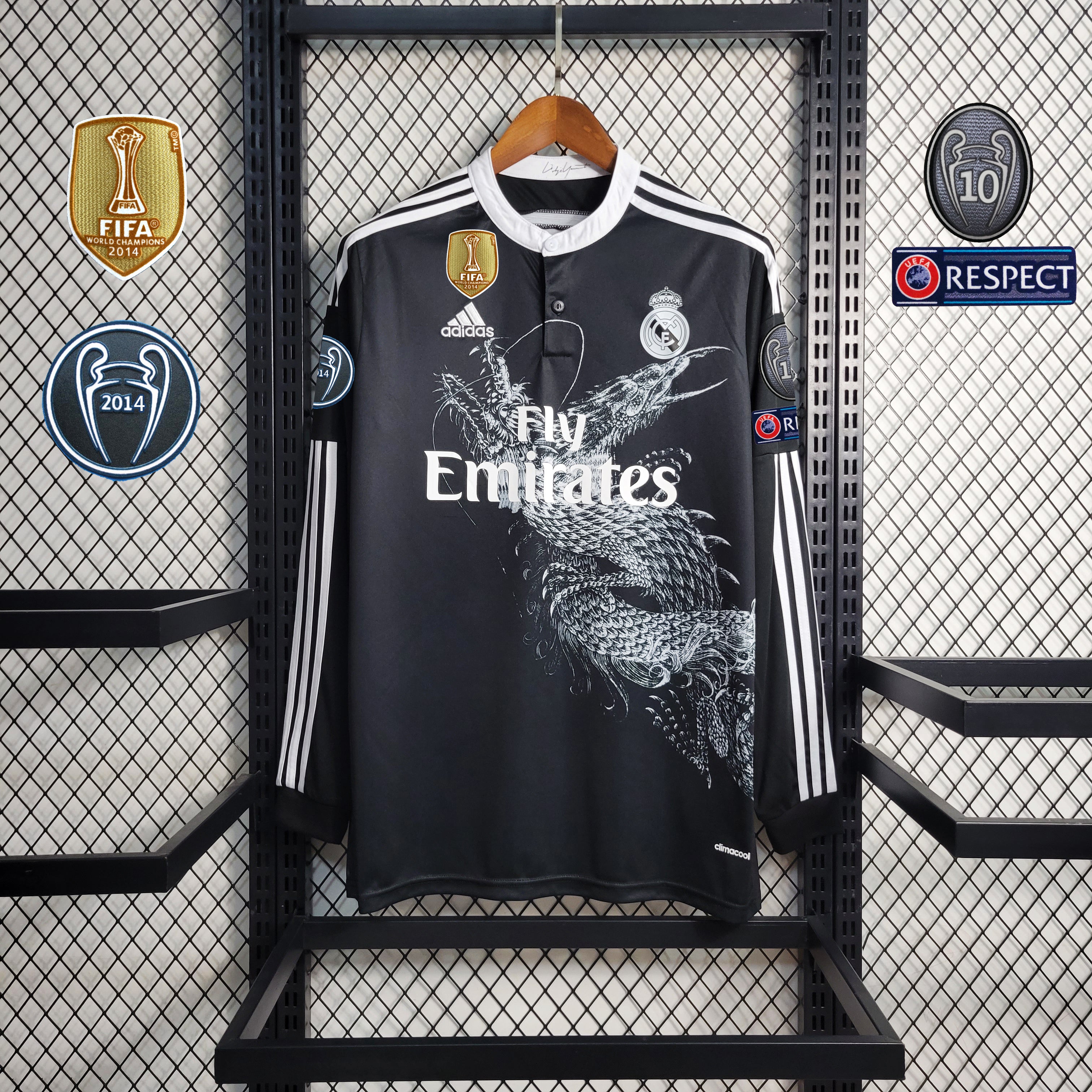 Retro Real Madrid 2006 football shirt