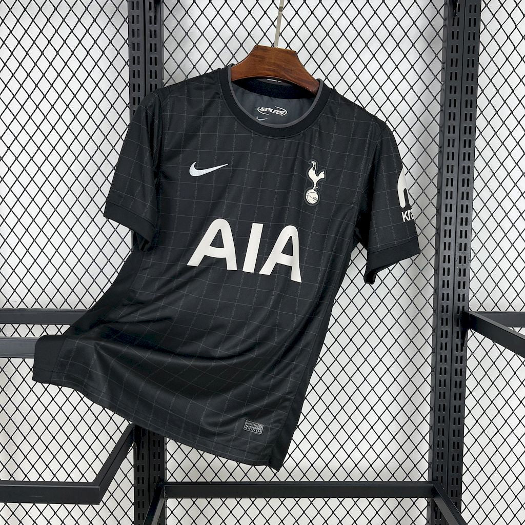 Tottenham away shirt &amp; Travis 2024-25