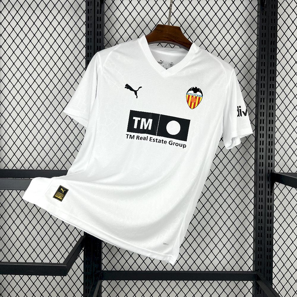 Real Betis home 2024-25