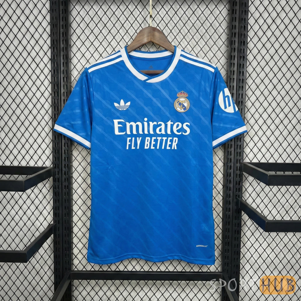 חולצת כדורגל ריאל מדריד נטרלית 2025/26