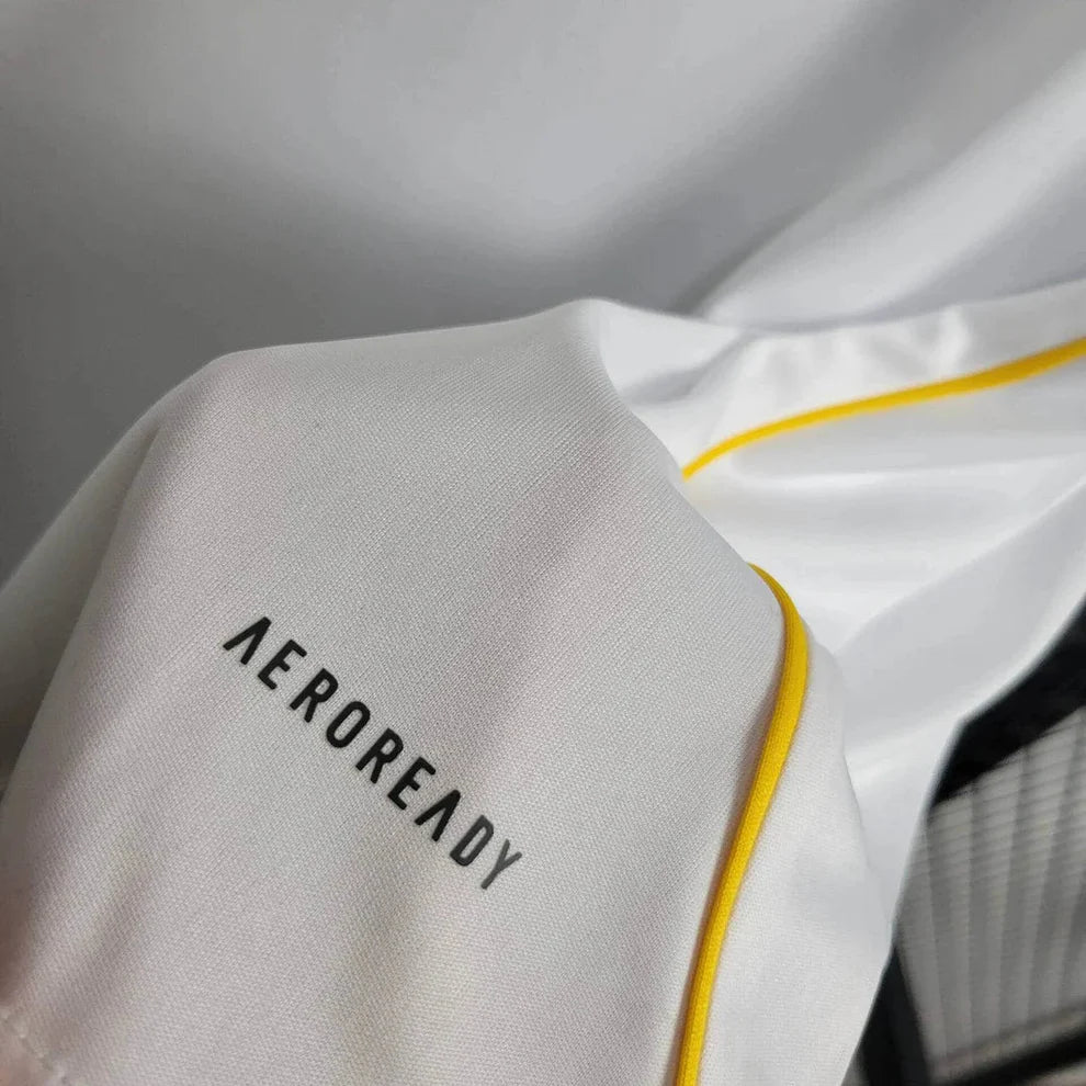 Real Madrid 2025 home football shirt